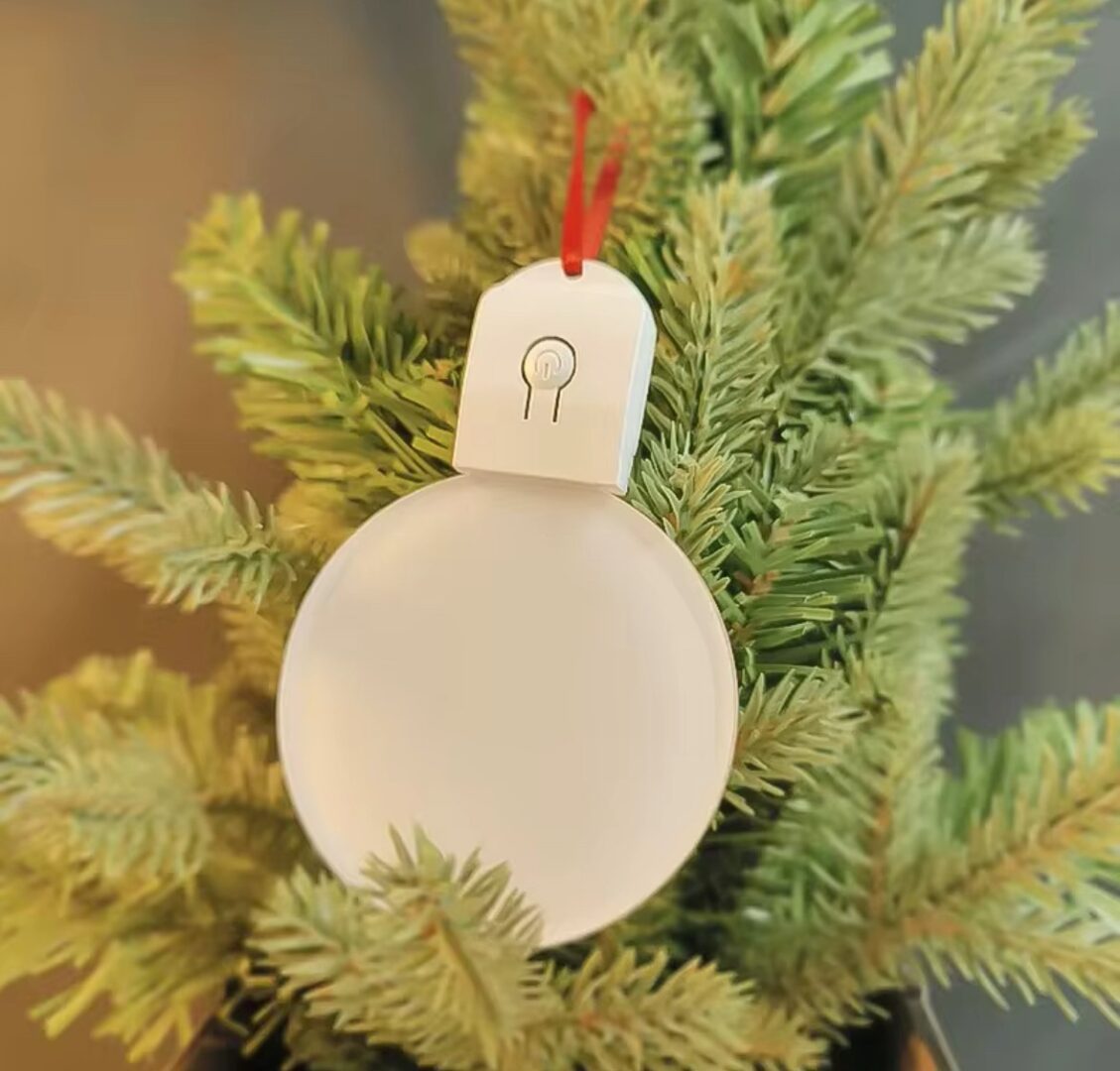 Boule LED de Noël à Suspendre – Personnalisable par Sublimation | Décoration Lumineuse & Unique