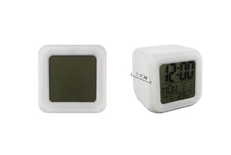 Réveil numérique lumineux LED avec sublimation personnalisable – Image 4