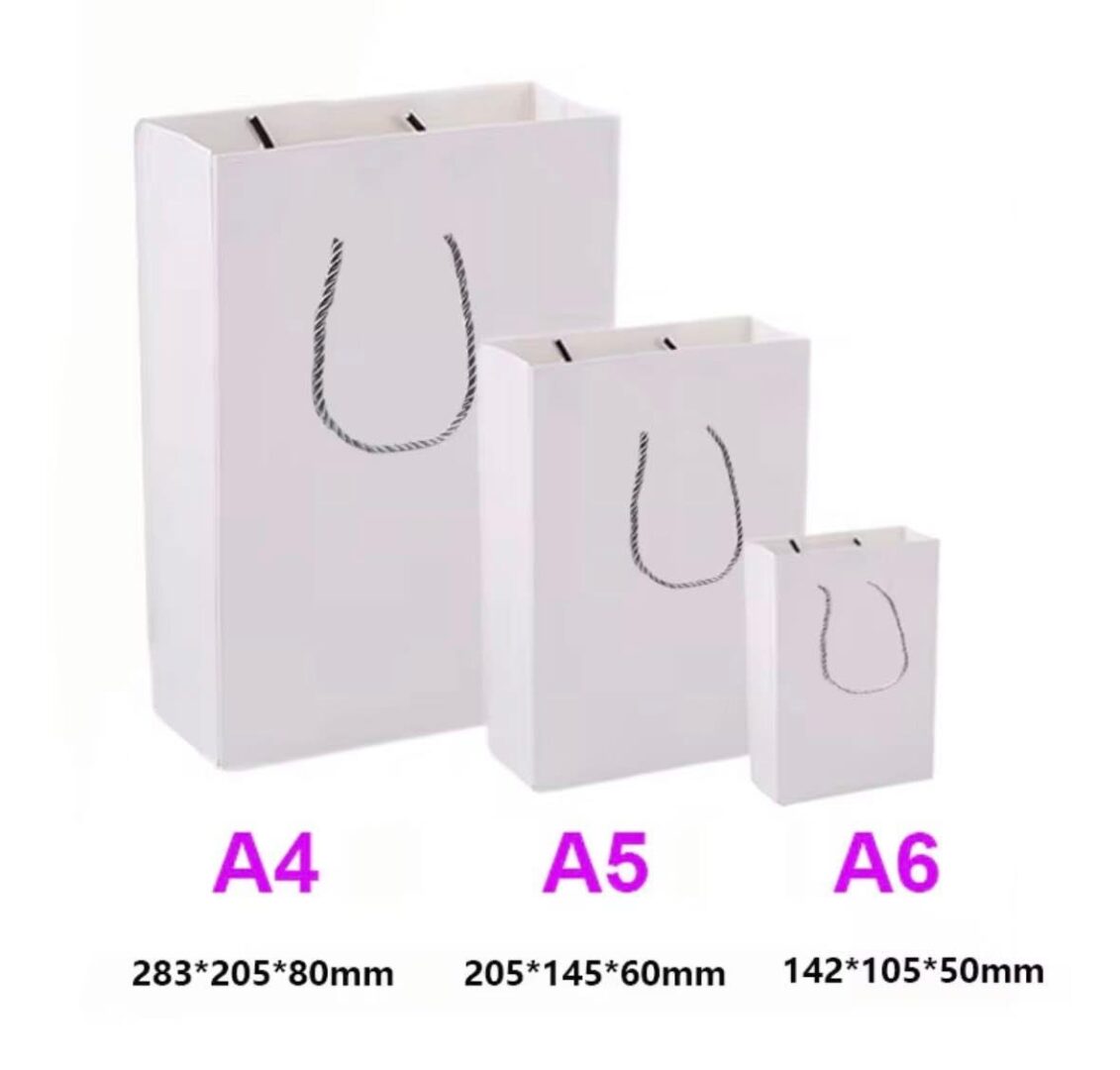 Sac cadeau papier blanc pour sublimation – A4 / A5 / A6 avec poignées corde